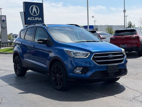 Used 2017 Ford Escape Titanium AWD/4WD image 3