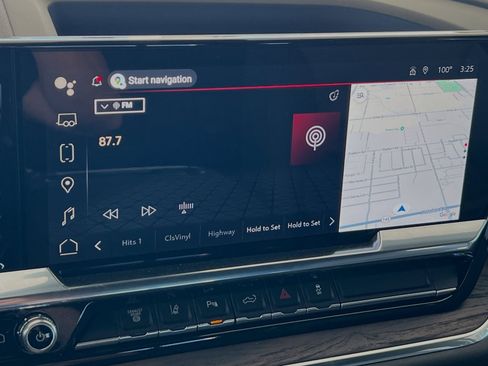 New 2024 GMC Sierra 2500 SLT w/ SLT Premium Package image 18