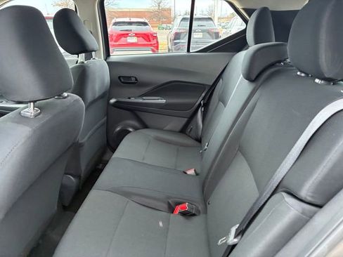 Used 2024 Nissan Kicks S image 12