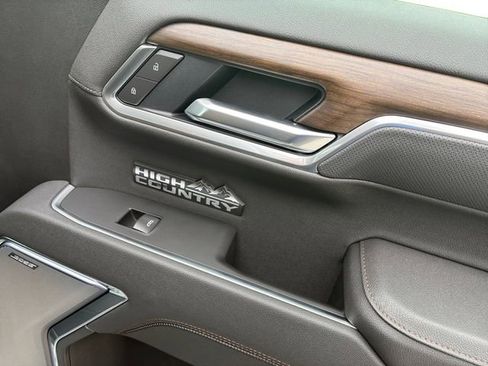 New 2026 Chevrolet Silverado 1500 High Country AWD/4WD image 14