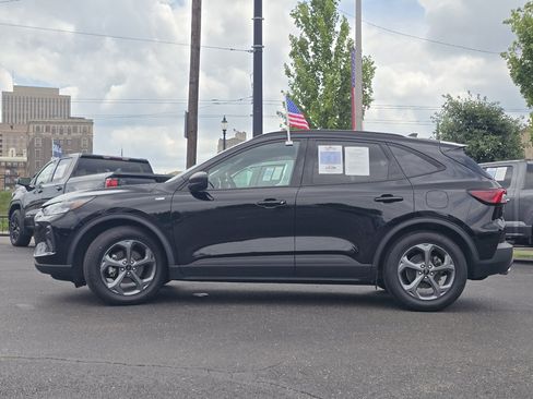 Used 2025 Ford Escape ST-Line FWD image 18