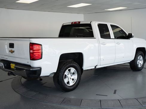 Used 2018 Chevrolet Silverado 1500 LT w/ Trailering Package AWD/4WD image 7