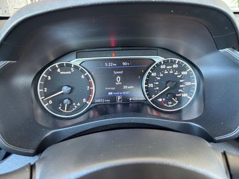 Used 2025 Nissan Altima 2.5 SV FWD image 36