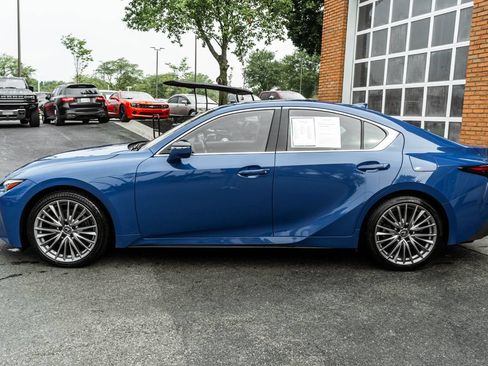 Used 2024 Lexus IS 300 AWD w/ Premium Package image 36
