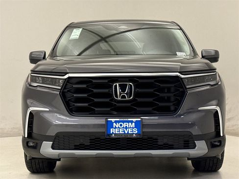 New 2025 Honda Pilot EX-L image 3