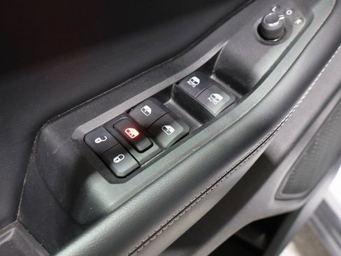 Used 2024 Jeep Grand Cherokee L Altitude image 12