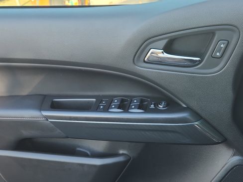 Used 2022 GMC Canyon AT4 image 22