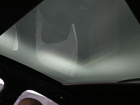 New 2025 Porsche Cayenne image 28