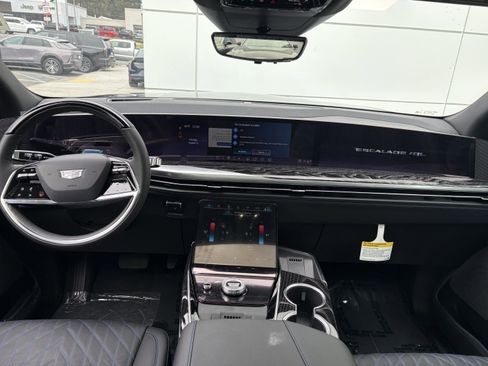 New 2026 Cadillac Escalade IQL Luxury AWD/4WD image 22