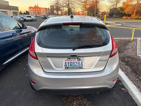 Used 2012 Ford Fiesta SES image 4