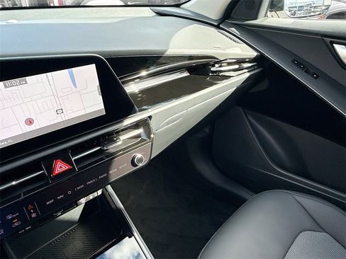 Used 2025 Kia Niro Wind w/ Wind Preserve Package image 24