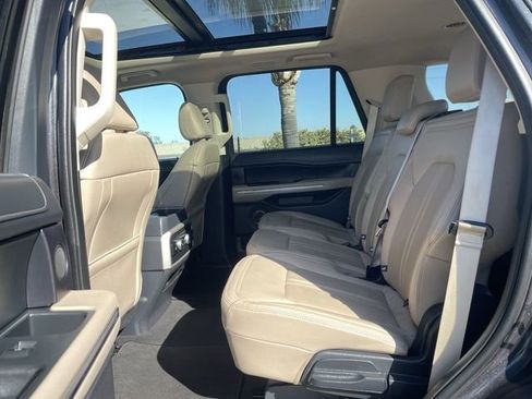 Used 2024 Ford Expedition Limited image 26