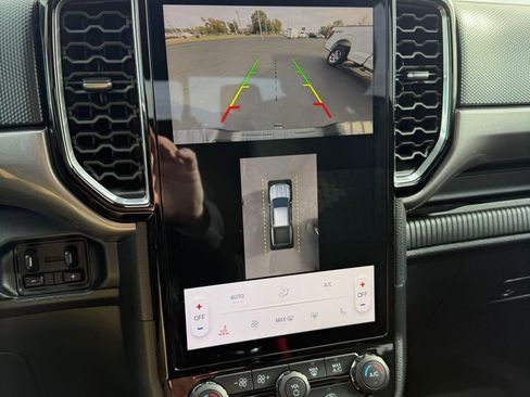 Used 2024 Ford Ranger XLT image 19