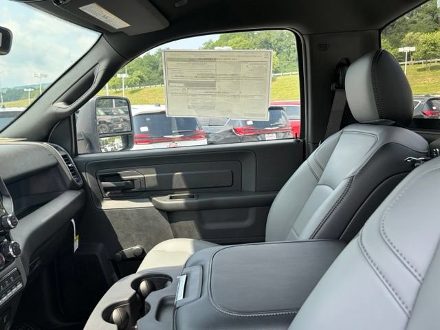 New 2026 RAM 2500 Tradesman w/ Chrome Appearance Group AWD/4WD image 31