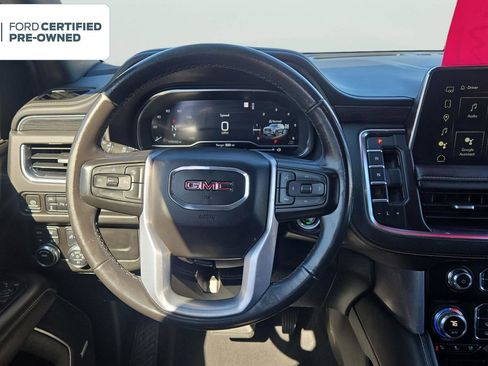 Used 2023 GMC Yukon XL SLT AWD/4WD image 19