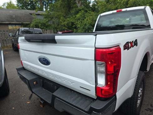 Used 2017 Ford F250 XL w/ Power Equipment Group AWD/4WD image 11