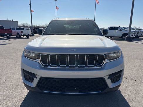 New 2026 Jeep Grand Cherokee Laredo X AWD/4WD image 8