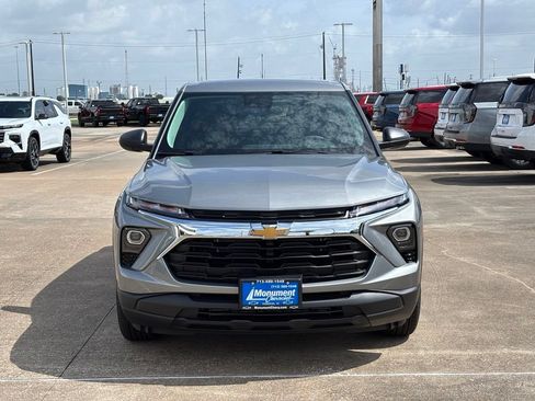 New 2026 Chevrolet TrailBlazer LS w/ LS Convenience Package FWD image 2