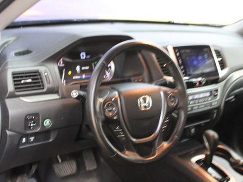 Used 2017 Honda Ridgeline RTL-T image 14
