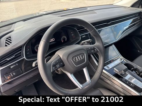 Certified 2023 Audi Q8 Prestige image 18