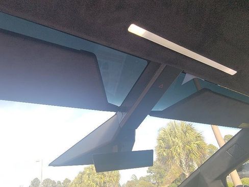 Used 2024 Tesla Cybertruck AWD Crew Cab image 22