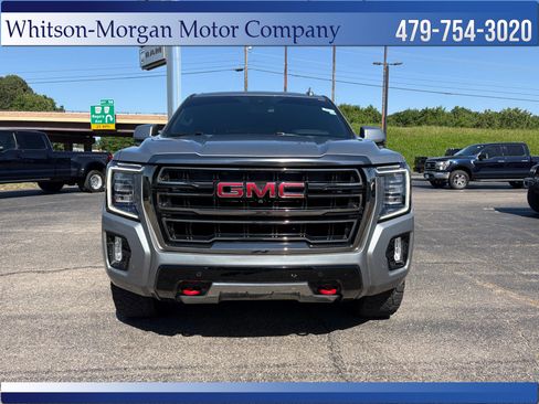 Used 2023 GMC Yukon AT4 w/ AT4 Premium Package AWD/4WD image 3
