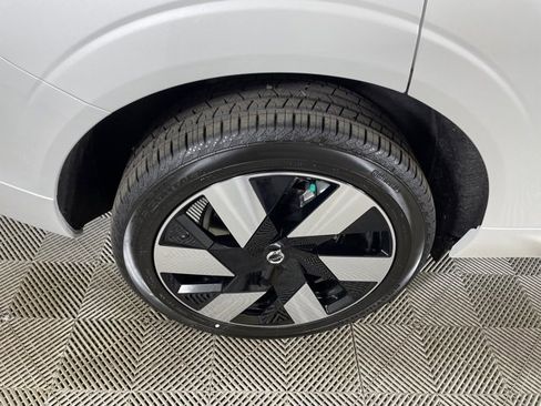 New 2024 Volvo XC60 T8 Plus w/ Protection Package Premier image 14