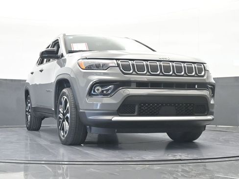 Used 2022 Jeep Compass Limited image 63