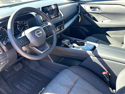 New 2026 Nissan Rogue SV w/ Cold Weather Package image 9