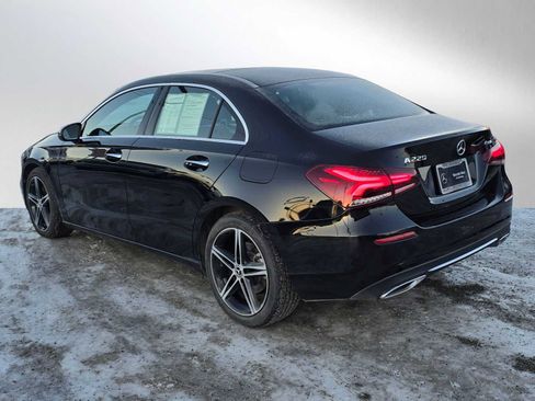 Used 2022 Mercedes-Benz A 220 4MATIC image 5