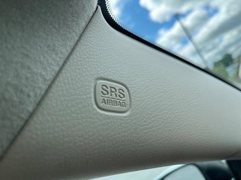 Used 2012 MAZDA MAZDA3 i Touring FWD image 23