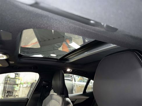 Used 2022 Volvo S60 T8 R-Design w/ Advanced Package image 21