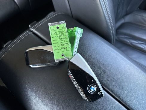 Used 2023 BMW X7 xDrive40i image 30