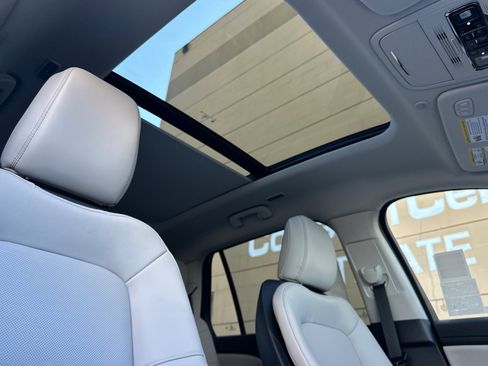 New 2025 Lincoln Aviator Premiere w/ Equipment Group 101A image 17