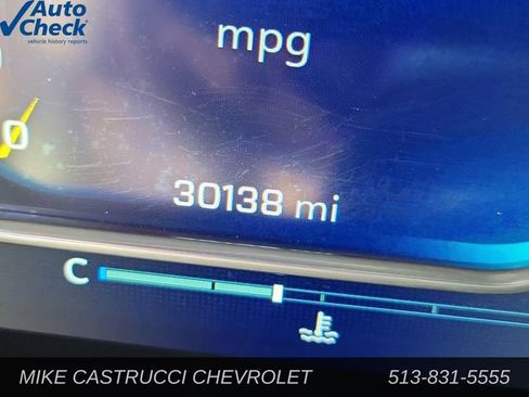 Used 2023 Chevrolet Silverado 1500 LT w/ Leather Package AWD/4WD image 13