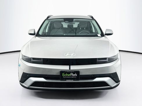 Used 2025 Hyundai Ioniq 5 SEL RWD image 2