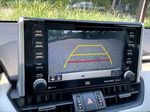 Used 2021 Toyota RAV4 XLE Premium AWD/4WD image 17