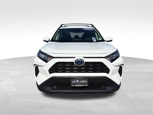 Used 2022 Toyota RAV4 LE AWD/4WD image 2