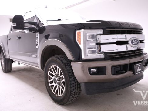 Used 2019 Ford F250 King Ranch w/ King Ranch Ultimate Package image 6