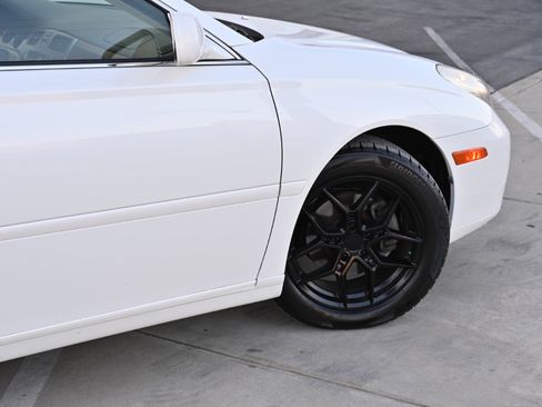 Used 2005 Lexus ES 330 image 30