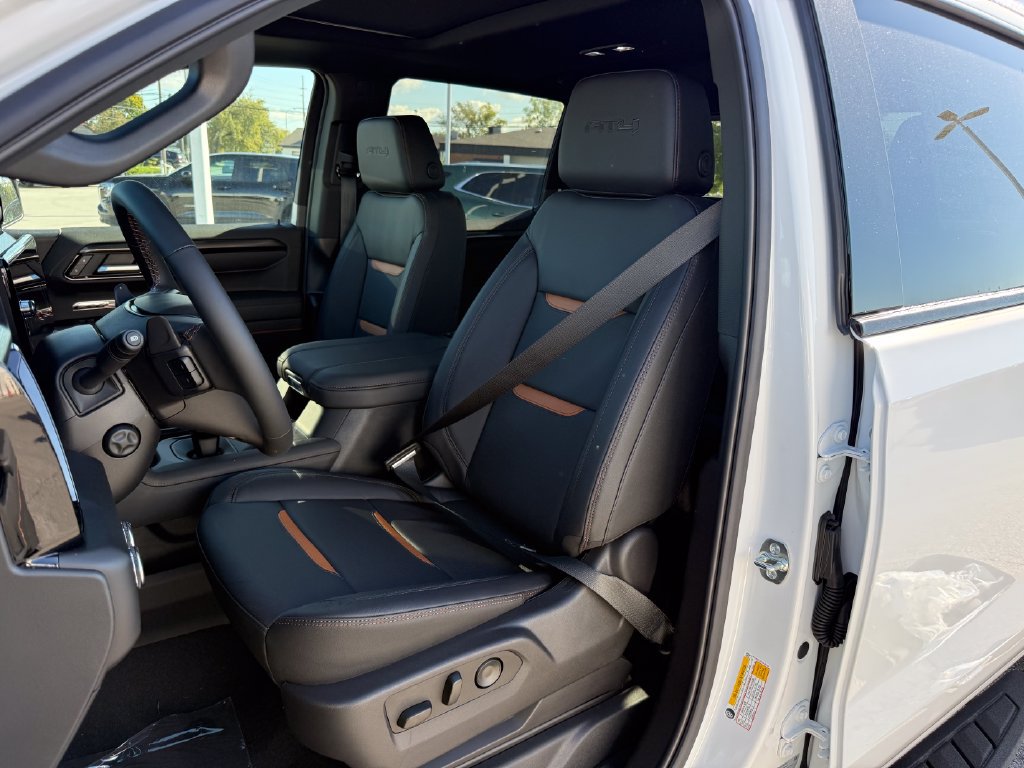 New 2026 GMC Sierra 1500 AT4 w/ AT4 Premium Package AWD/4WD image 16