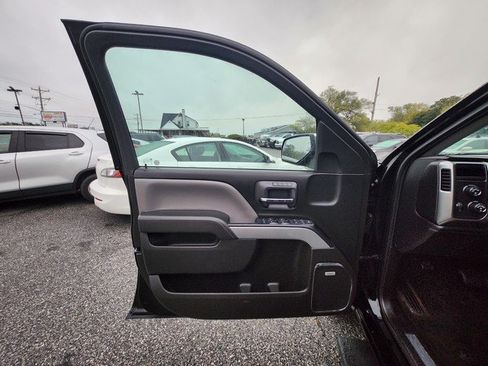 Used 2016 Chevrolet Silverado 1500 LTZ Z71 w/ LTZ Plus Package image 9