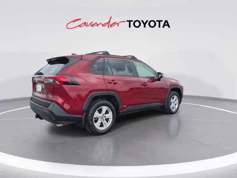 Certified 2020 Toyota RAV4 LE image 8