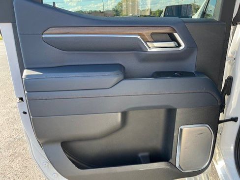 Used 2024 Chevrolet Silverado 1500 High Country image 5