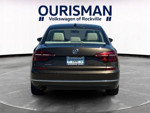 Used 2019 Volkswagen Passat 2.0T Wolfsburg FWD image 5