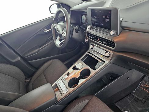 Used 2023 Hyundai Kona SE w/ Cargo Package FWD image 11