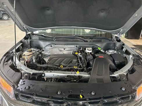 Used 2024 Chevrolet Trax RS FWD image 29