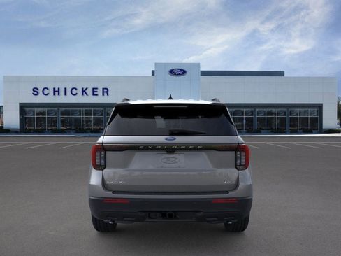 New 2026 Ford Explorer Active AWD/4WD image 5