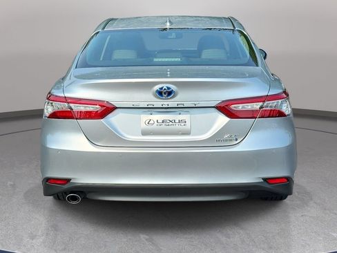 Used 2018 Toyota Camry XLE w/ Audio Package FWD image 6