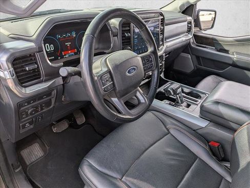 Used 2022 Ford F150 Lariat w/ Equipment Group 502A High image 9